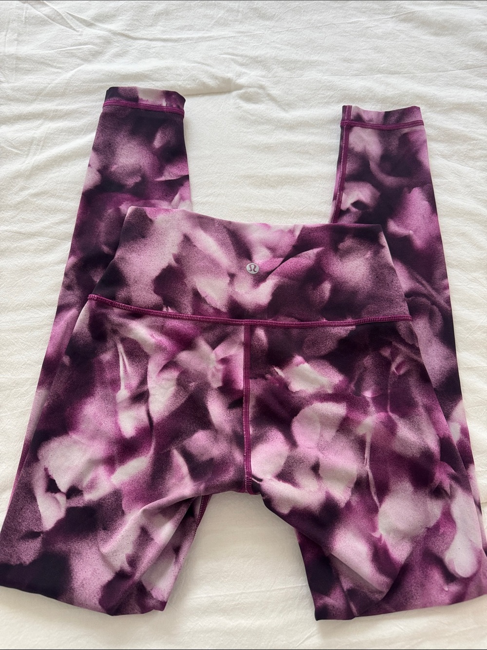 Lululemon Women’s Purple Floral Tie-Dye Leggings size 4